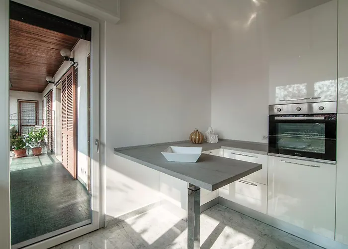 Franco アパート コモ